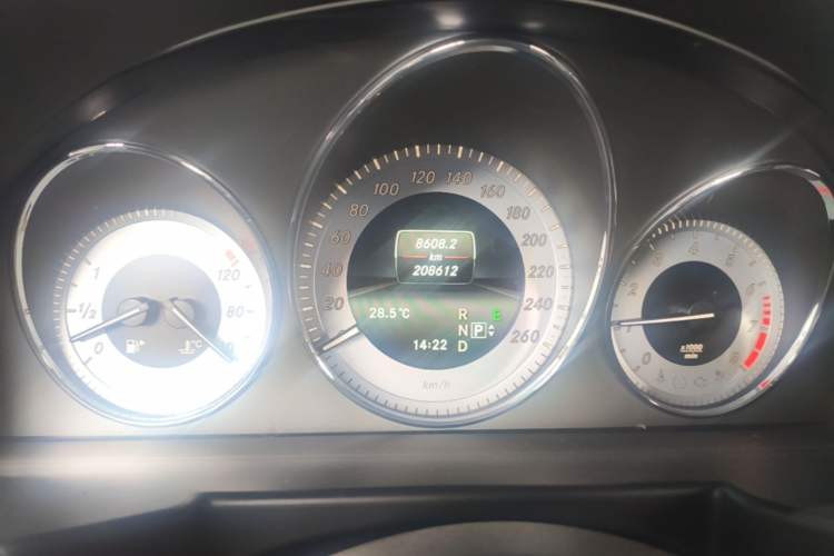 Used Mercedes-Benz GLK-Class 2013 GLK 300 4MATIC Dynamic Edition Instrument Cluster
