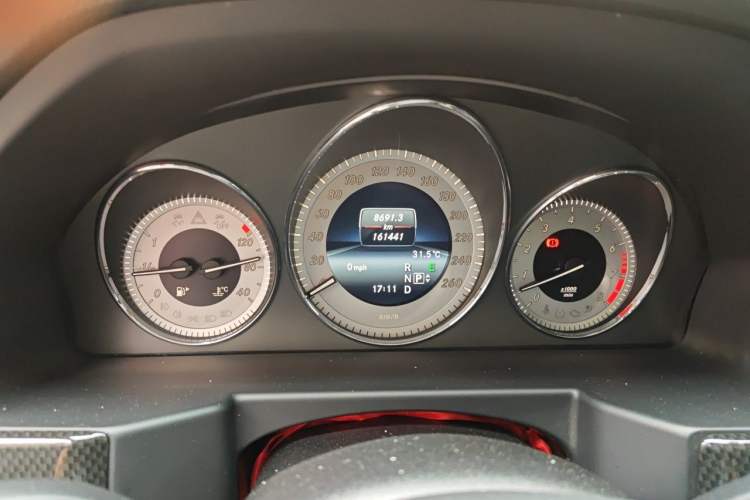 Used Mercedes-Benz GLK-Class 2013 GLK 300 4MATIC Dynamic Sunroof Model Instrument Cluster