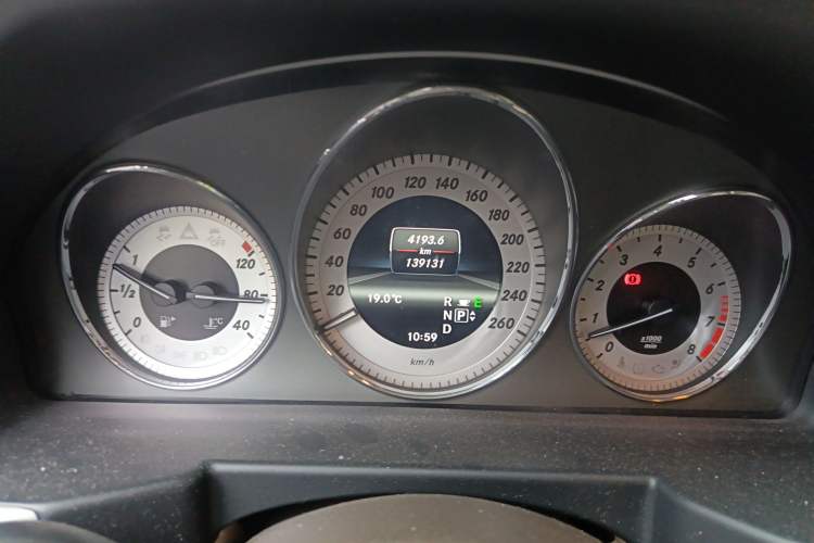 Used Mercedes-Benz GLK-Class 2013 GLK 300 4MATIC Dynamic Edition Instrument Cluster