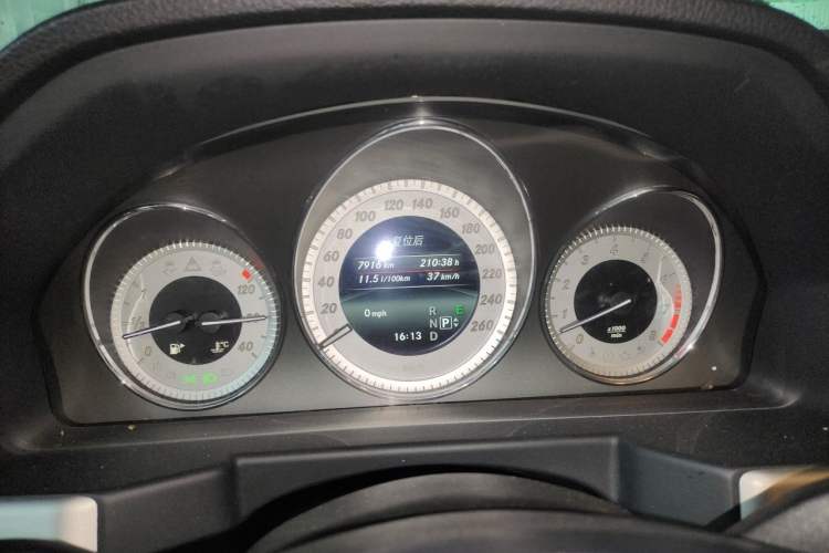 Used Mercedes-Benz GLK-Class 2013 GLK 300 4MATIC Dynamic Sunroof Model Instrument Cluster