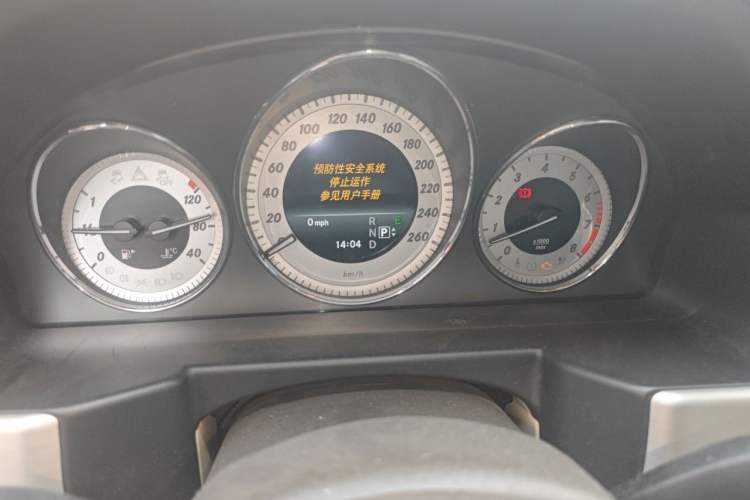 Used Mercedes-Benz GLK-Class 2013 Facelift GLK 300 4MATIC Fashion Edition Instrument Cluster