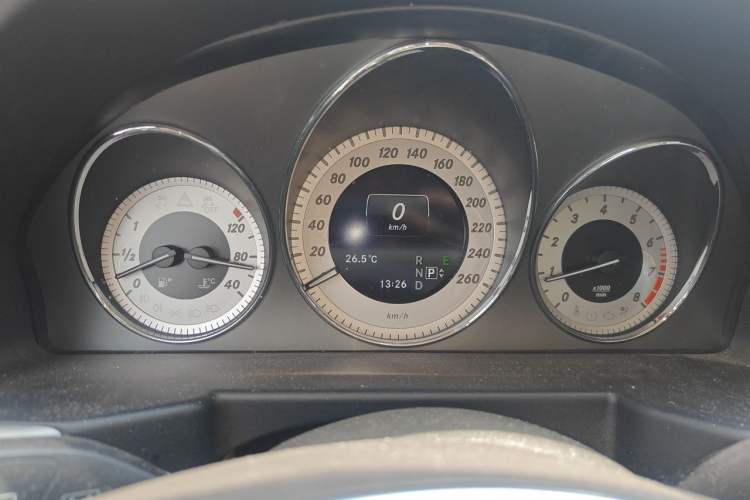 Used Mercedes-Benz GLK-Class 2013 GLK 300 4MATIC Dynamic Sunroof Model Instrument Cluster