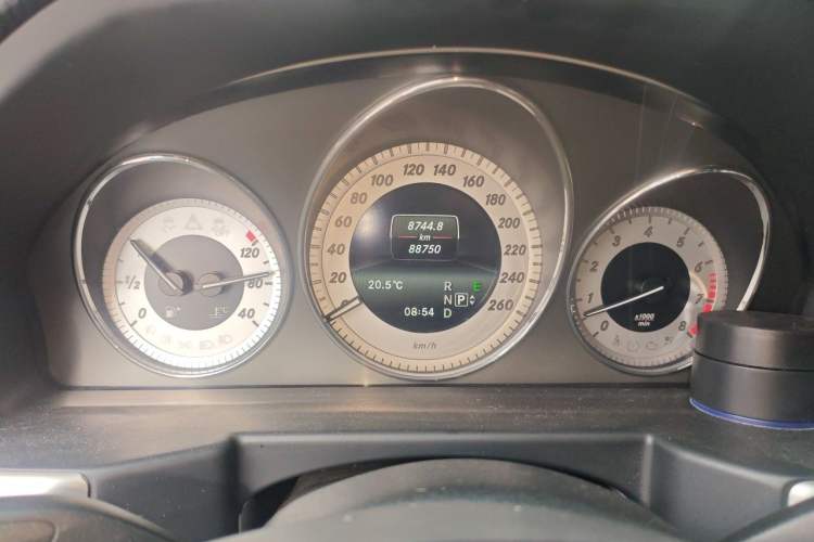 Used Mercedes-Benz GLK-Class 2013 GLK 300 4MATIC Fashion Model Instrument Cluster