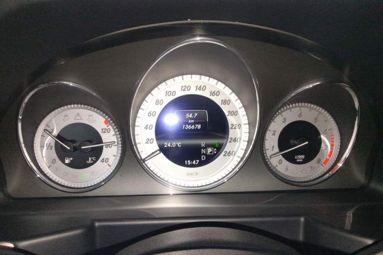 Used Mercedes-Benz GLK-Class 2013 GLK 300 4MATIC Fashion Model Instrument Cluster