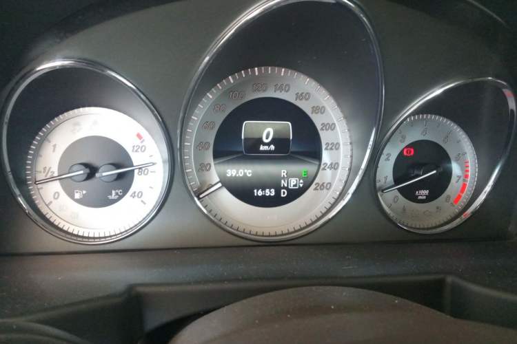 Used Mercedes-Benz GLK-Class 2013 GLK 300 4MATIC Dynamic Sunroof Model Instrument Cluster