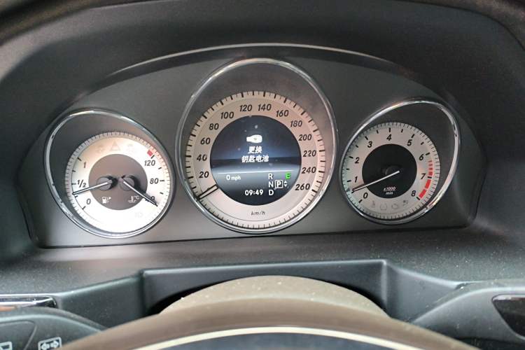 Used Mercedes-Benz GLK-Class 2013 Facelift GLK 300 4MATIC Luxury Edition Instrument Cluster