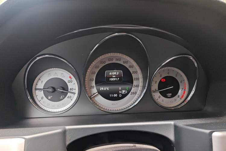 Used Mercedes-Benz GLK-Class 2013 GLK 300 4MATIC Dynamic Sunroof Model Instrument Cluster