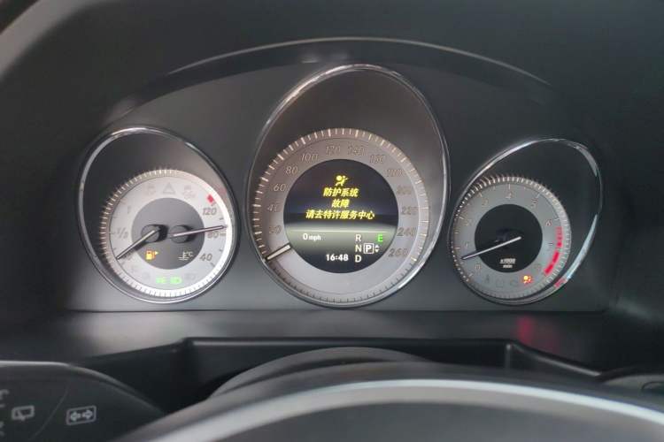 Used Mercedes-Benz GLK-Class 2013 GLK 300 4MATIC Dynamic Sunroof Model Instrument Cluster