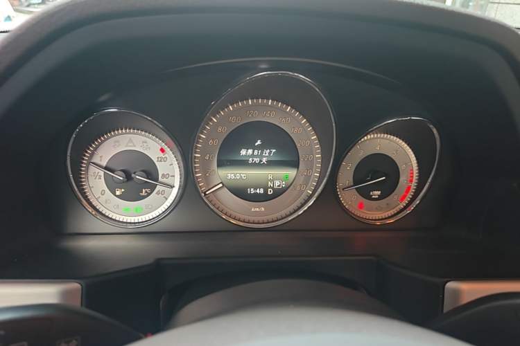 Used Mercedes-Benz GLK-Class 2013 Facelift GLK 300 4MATIC Fashion Edition Instrument Cluster