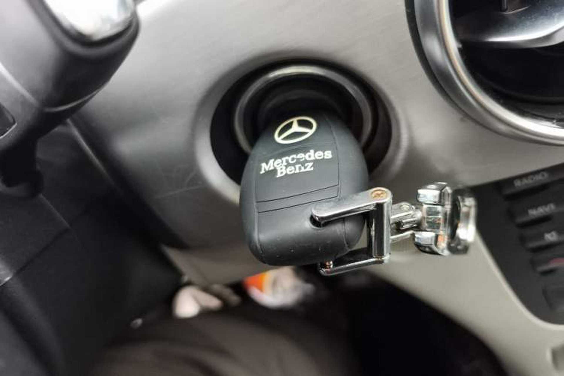 Used Mercedes-Benz GLK-Class 2013 GLK 300 4MATIC Dynamic Sunroof Model Interior 1
