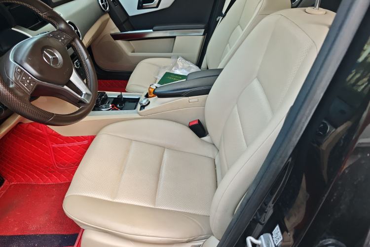 Used Mercedes-Benz GLK-Class 2013 Facelift GLK 300 4MATIC Fashion Edition Left Front Seat