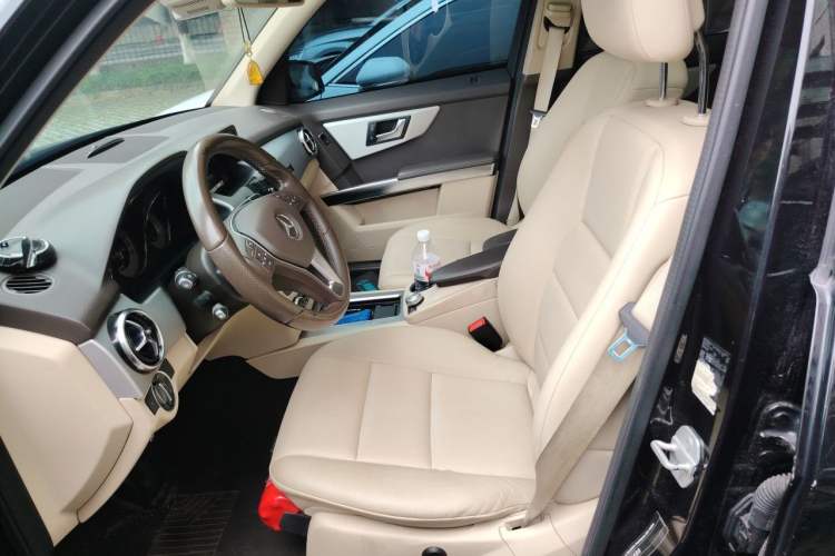 Used Mercedes-Benz GLK-Class 2013 GLK 300 4MATIC Fashion Model Left Front Seat