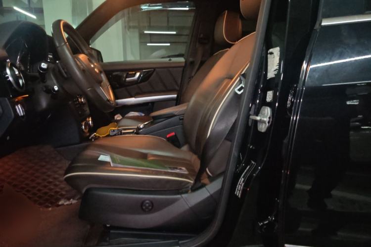 Used Mercedes-Benz GLK-Class 2013 Facelift GLK 300 4MATIC Luxury Edition Left Front Seat