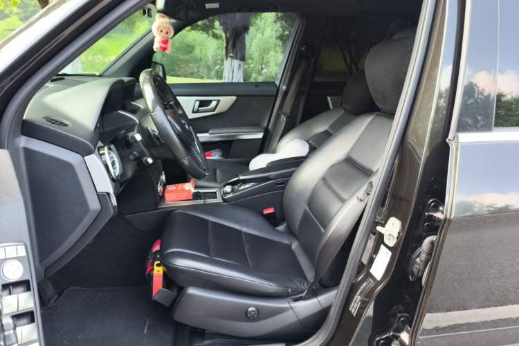 Used Mercedes-Benz GLK-Class 2013 Facelift GLK 300 4MATIC Fashion Edition Left Front Seat
