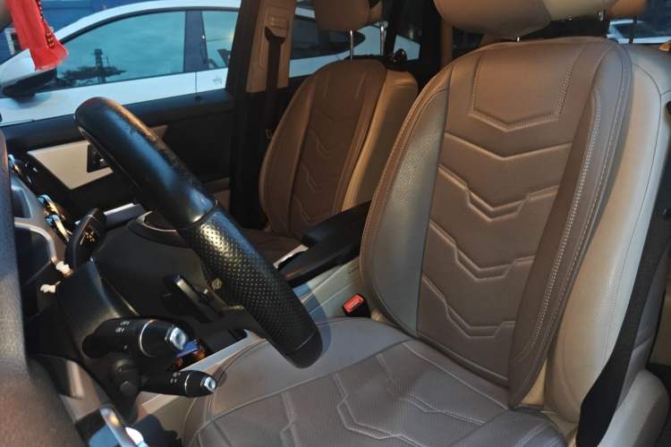 Used Mercedes-Benz GLK-Class 2013 GLK 300 4MATIC Dynamic Sunroof Model Left Front Seat