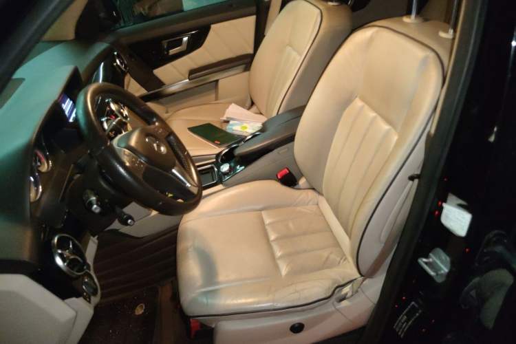 Used Mercedes-Benz GLK-Class 2013 Facelift GLK 300 4MATIC Fashion Edition Left Front Seat