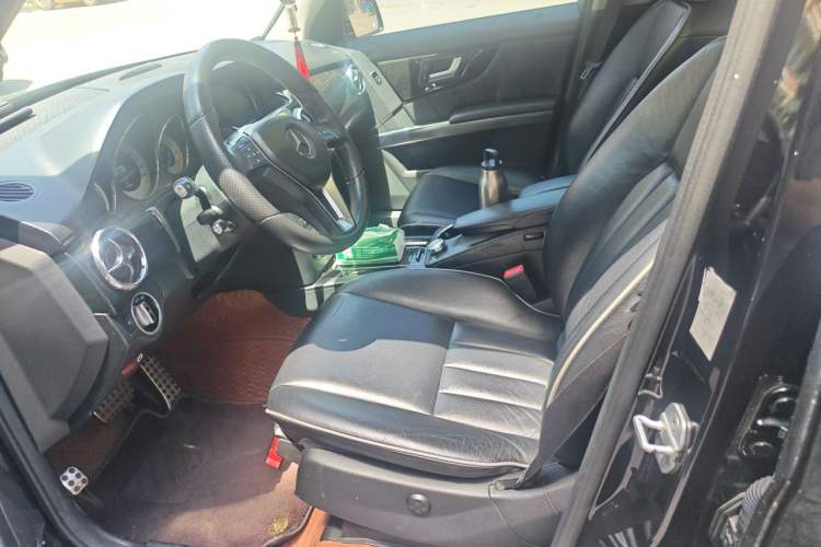 Used Mercedes-Benz GLK-Class 2013 GLK 300 4MATIC Luxury Model Left Front Seat