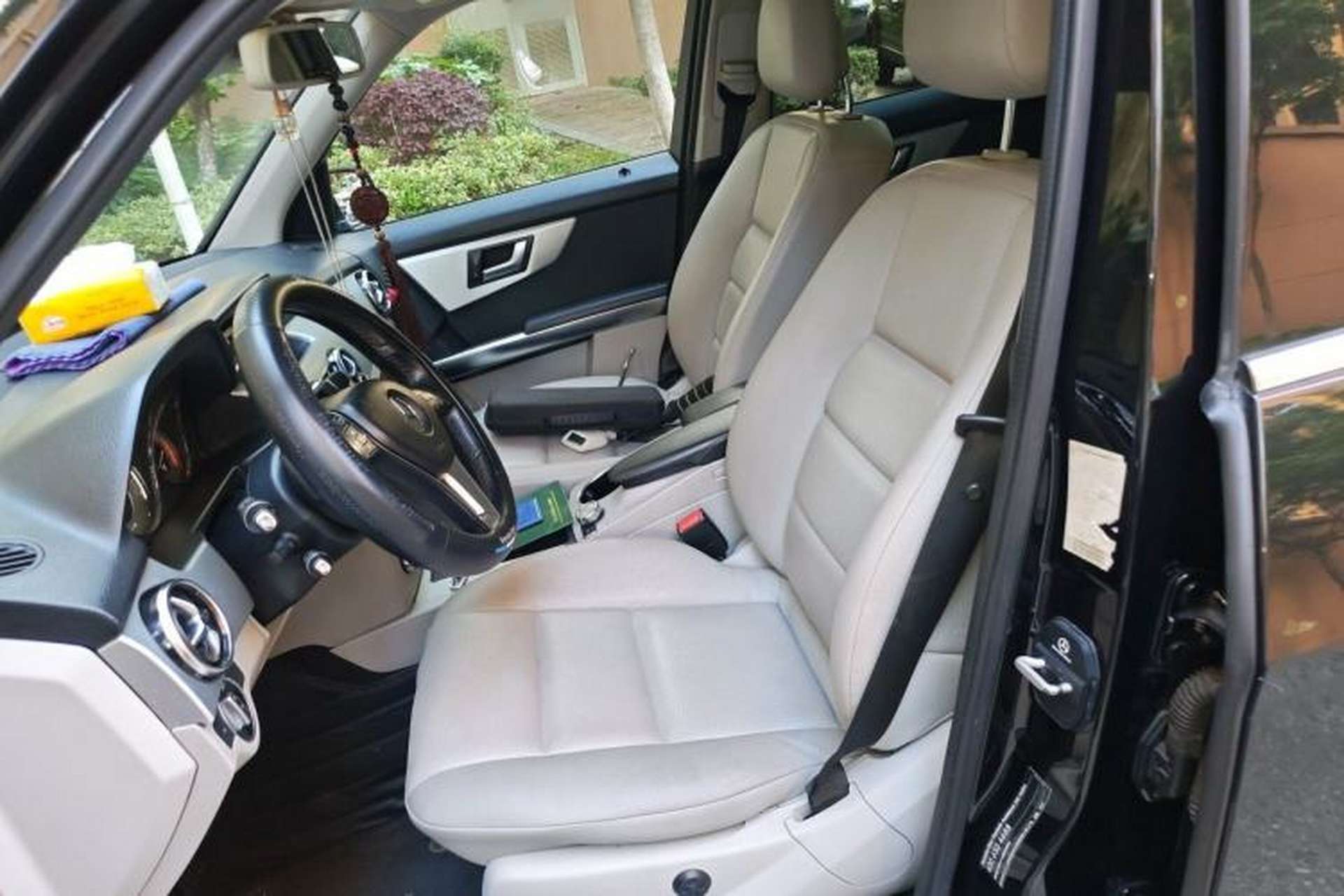 Used Mercedes-Benz GLK-Class 2013 GLK 300 4MATIC Fashion Model Left Front Seat