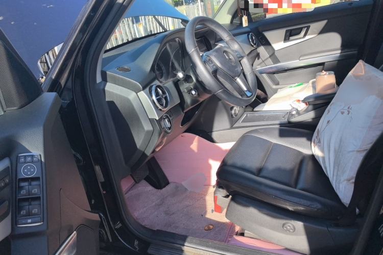 Used Mercedes-Benz GLK-Class 2013 GLK 300 4MATIC Dynamic Edition Left Front Seat