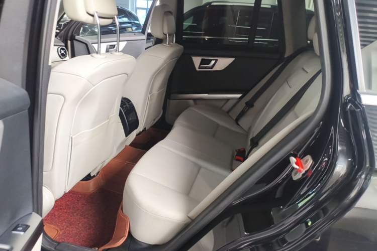 Used Mercedes-Benz GLK-Class 2013 GLK 300 4MATIC Dynamic Edition Left Rear Seat