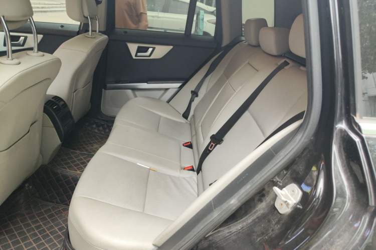 Used Mercedes-Benz GLK-Class 2013 GLK 300 4MATIC Dynamic Sunroof Model Left Rear Seat