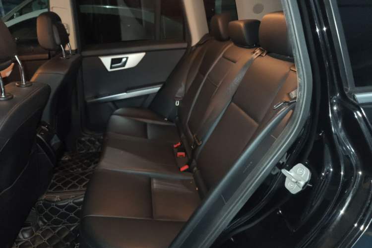 Used Mercedes-Benz GLK-Class 2013 GLK 300 4MATIC Dynamic Sunroof Model Left Rear Seat