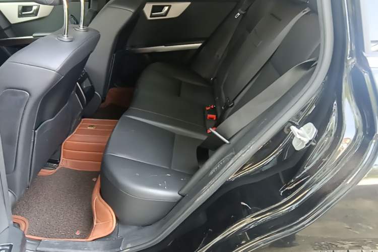 Used Mercedes-Benz GLK-Class 2013 Facelift GLK 300 4MATIC Fashion Edition Left Rear Seat