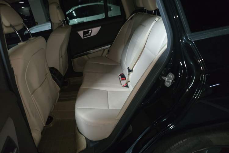 Used Mercedes-Benz GLK-Class 2013 Facelift GLK 300 4MATIC Fashion Edition Left Rear Seat