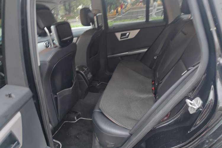 Used Mercedes-Benz GLK-Class 2013 GLK 300 4MATIC Dynamic Sunroof Model Left Rear Seat