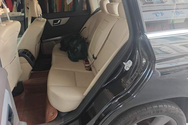 Used Mercedes-Benz GLK-Class 2013 Facelift GLK 300 4MATIC Fashion Edition Left Rear Seat