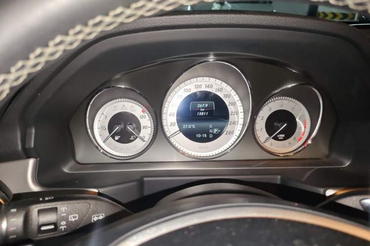Used Mercedes-Benz GLK-Class 2013 GLK 300 4MATIC Dynamic Sunroof Model Odometer Close Up