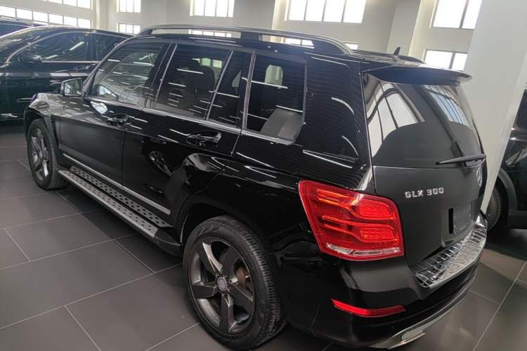 Used Mercedes-Benz GLK-Class 2013 GLK 300 4MATIC Dynamic Sunroof Model Rear Left 45 Deg