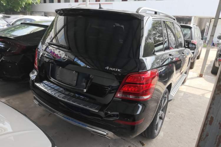 Used Mercedes-Benz GLK-Class 2013 GLK 300 4MATIC Luxury Model Rear Right 45 Deg