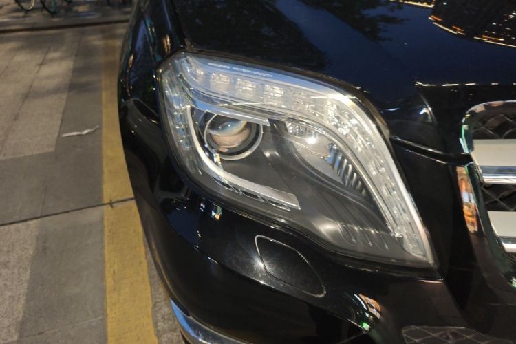 Used Mercedes-Benz GLK-Class 2013 GLK 300 4MATIC Fashion Model Right Front Headlight