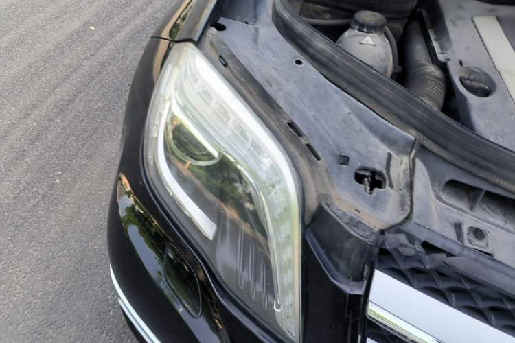 Used Mercedes-Benz GLK-Class 2013 GLK 300 4MATIC Dynamic Sunroof Model Right Front Headlight