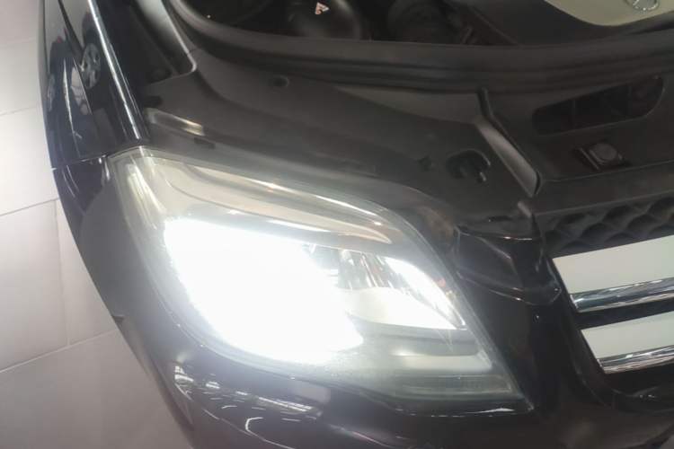 Used Mercedes-Benz GLK-Class 2013 GLK 300 4MATIC Dynamic Edition Right Front Headlight