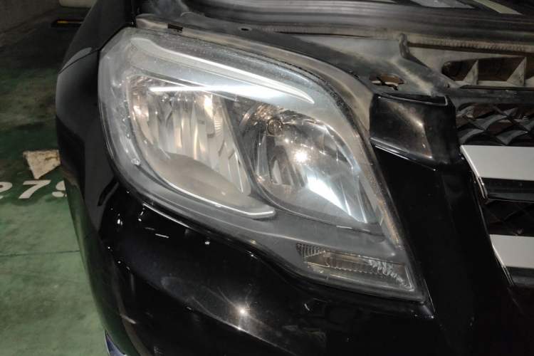 Used Mercedes-Benz GLK-Class 2013 GLK 300 4MATIC Dynamic Sunroof Model Right Front Headlight