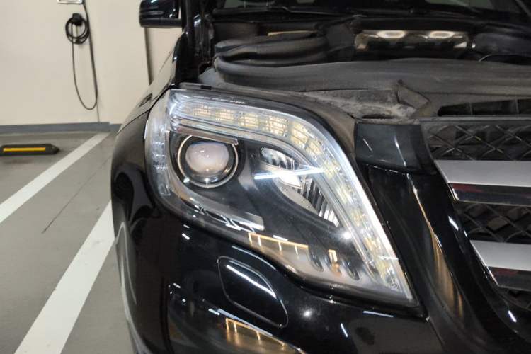 Used Mercedes-Benz GLK-Class 2013 Facelift GLK 300 4MATIC Fashion Edition Right Front Headlight