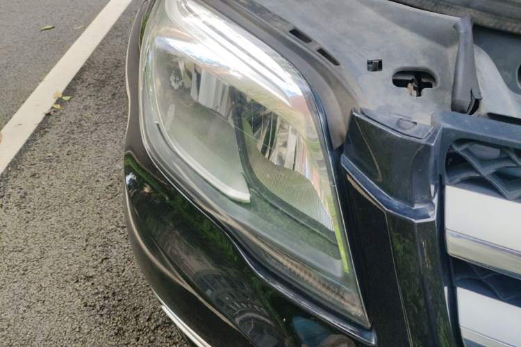 Used Mercedes-Benz GLK-Class 2013 GLK 300 4MATIC Dynamic Sunroof Model Right Front Headlight