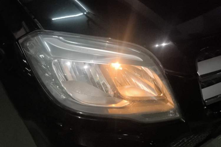 Used Mercedes-Benz GLK-Class 2013 GLK 300 4MATIC Dynamic Sunroof Model Right Front Headlight