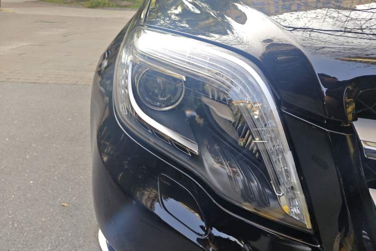 Used Mercedes-Benz GLK-Class 2013 Facelift GLK 300 4MATIC Fashion Edition Right Front Headlight