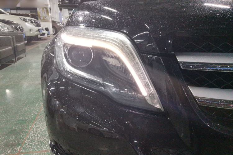 Used Mercedes-Benz GLK-Class 2013 GLK 300 4MATIC Fashion Model Right Front Headlight