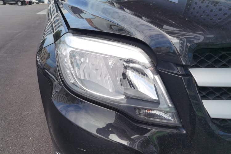 Used Mercedes-Benz GLK-Class 2013 GLK 300 4MATIC Dynamic Edition Right Front Headlight