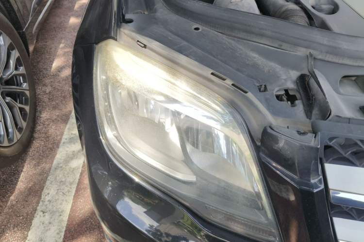 Used Mercedes-Benz GLK-Class 2013 GLK 300 4MATIC Dynamic Sunroof Model Right Front Headlight