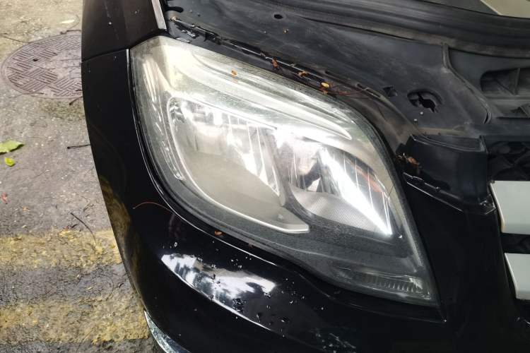 Used Mercedes-Benz GLK-Class 2013 GLK 300 4MATIC Dynamic Edition Right Front Headlight