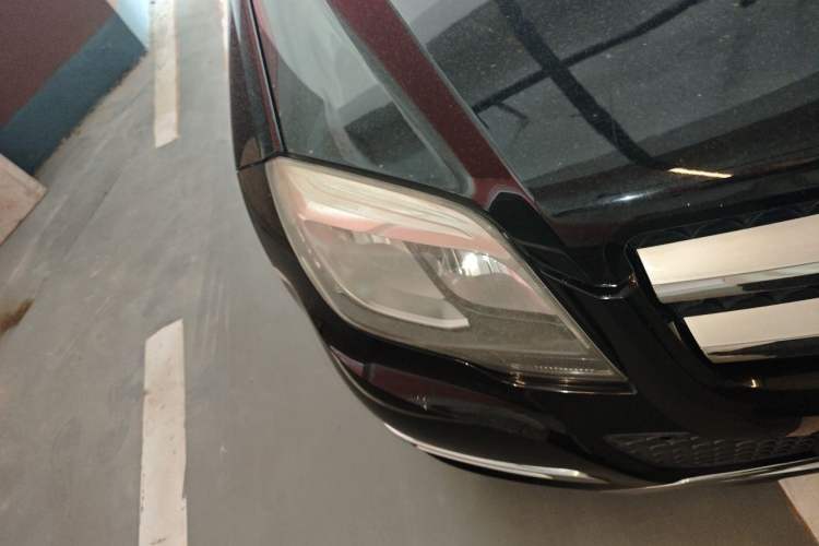 Used Mercedes-Benz GLK-Class 2013 GLK 300 4MATIC Dynamic Sunroof Model Right Front Headlight
