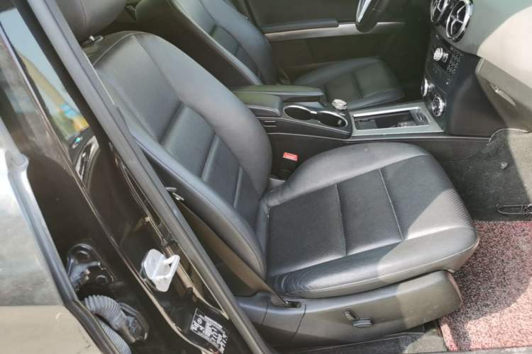 Used Mercedes-Benz GLK-Class 2013 Facelift GLK 300 4MATIC Fashion Edition Right Front Seat