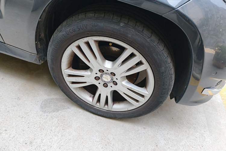 Used Mercedes-Benz GLK-Class 2013 GLK 300 4MATIC Dynamic Edition Right Front Wheel Hub
