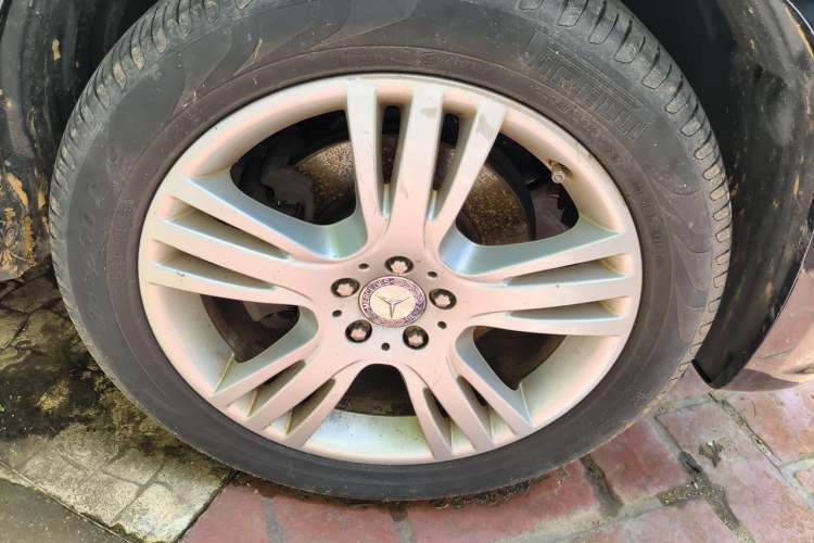 Used Mercedes-Benz GLK-Class 2013 GLK 300 4MATIC Dynamic Edition Right Front Wheel Hub