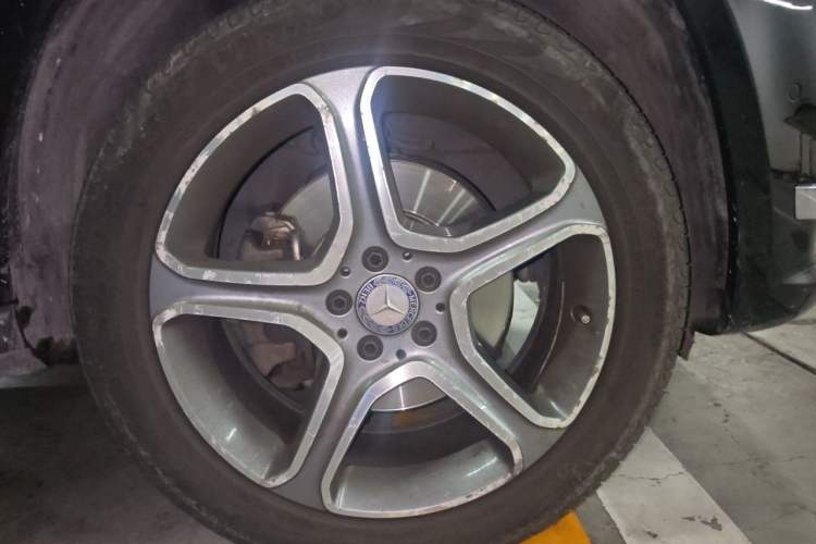 Used Mercedes-Benz GLK-Class 2013 Facelift GLK 300 4MATIC Luxury Edition Right Front Wheel Hub